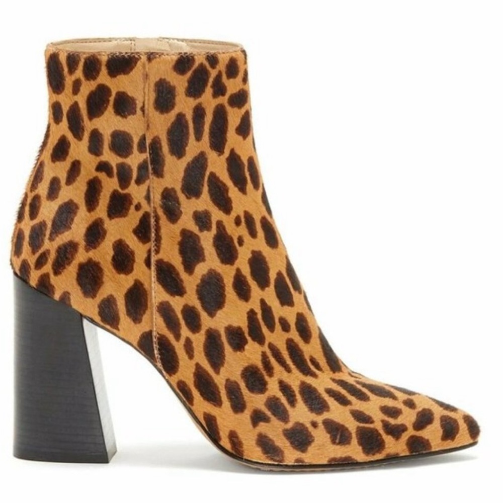 Vince Camuto booties, Thelmin, bold natural leopard, size 5.5